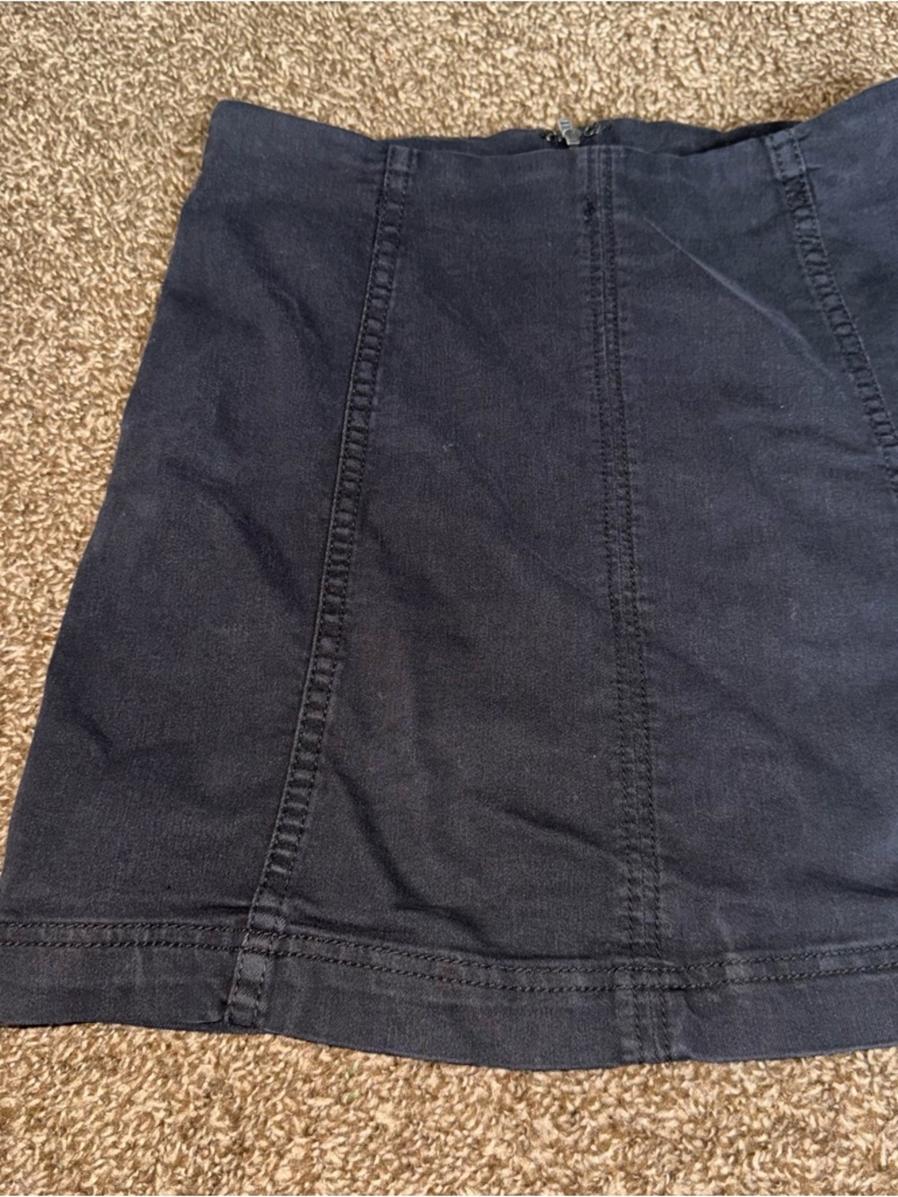 Free People Black Mini Skirt Sz 6 ~ Stylish - Picture 4 of 14
